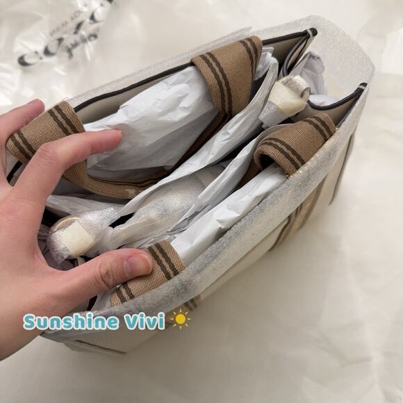 NWT Coach Smith Tote Bag 24 Crossbody In Leather/Gold/Chalk CBH14 - Picture 3 of 8